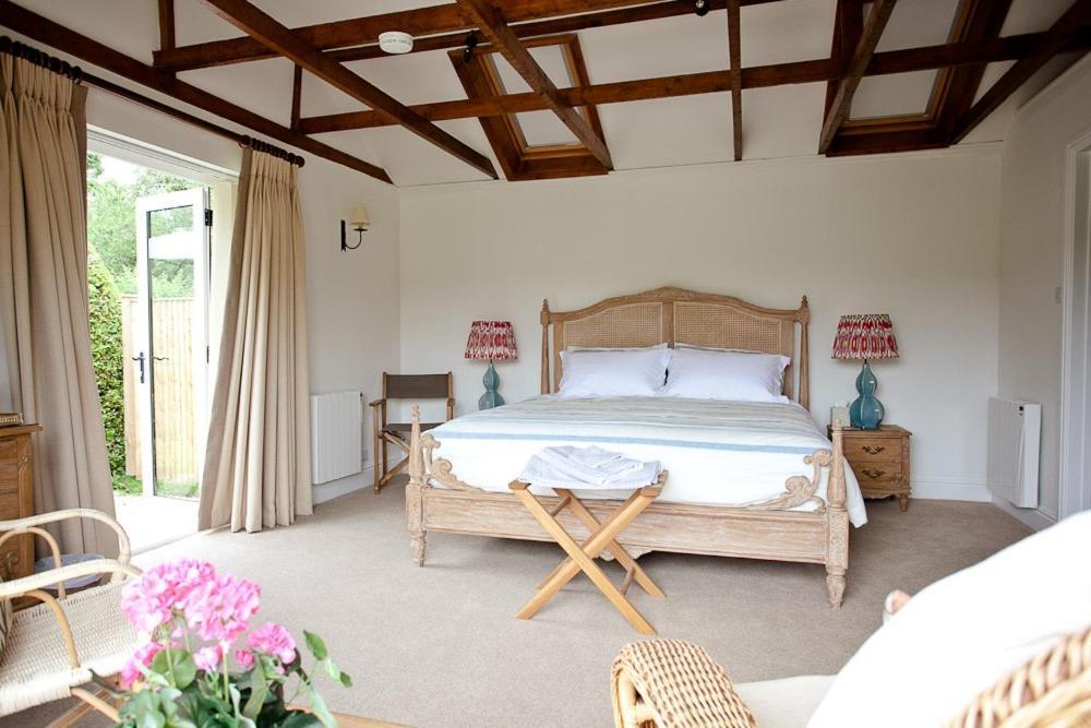 Bed and Breakfast The Old Hop Kiln Barn Petersfield Exterior foto
